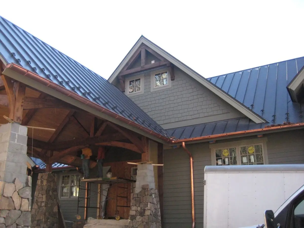 Craftsman Roofing team delivering quality roofing work in Upper Forni